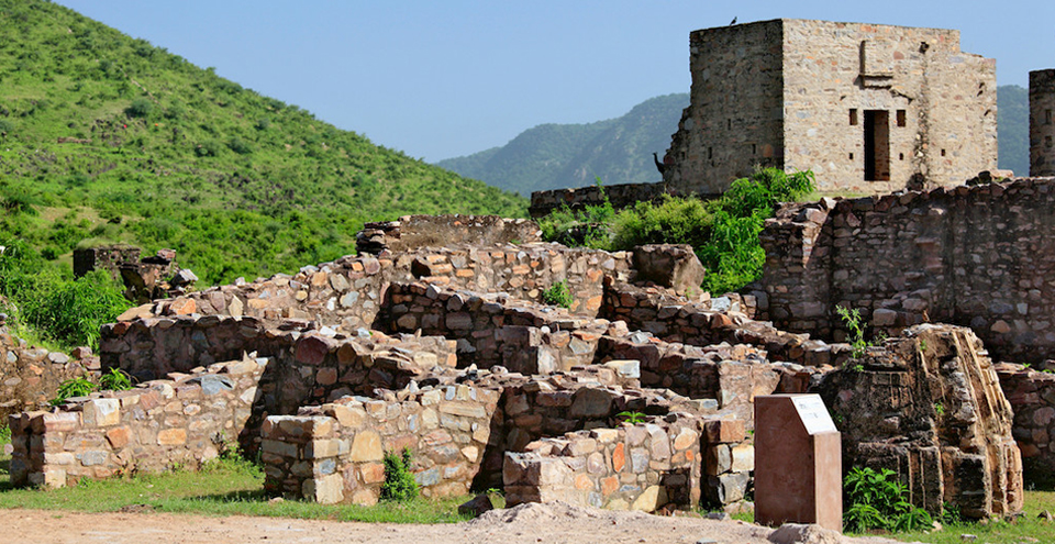 Ancient Site Bhangarh, Ruins Of Bhangarh, Forts Of Rajasthan, Bhangarh Rajasthan, India