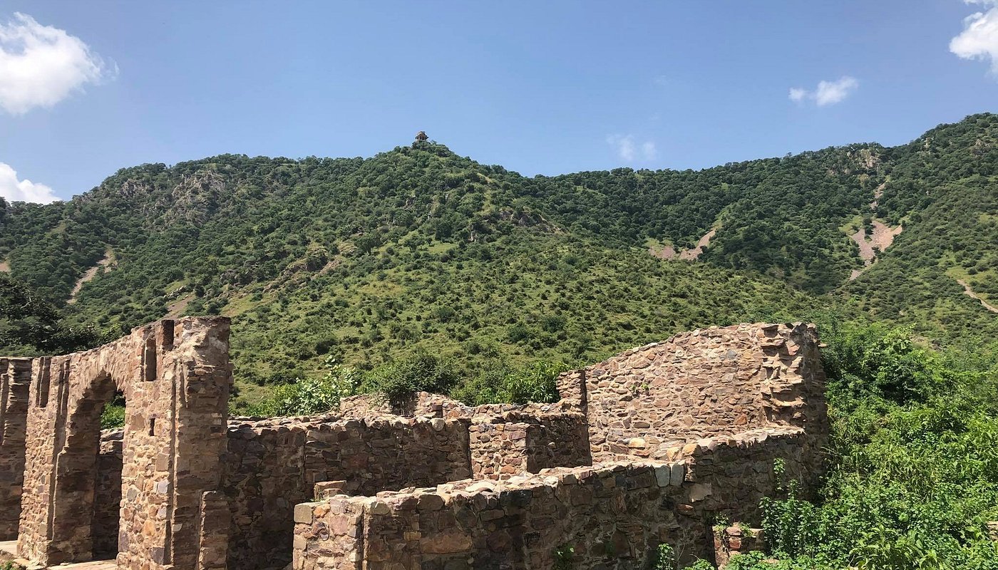 ruins-of-bhangarh